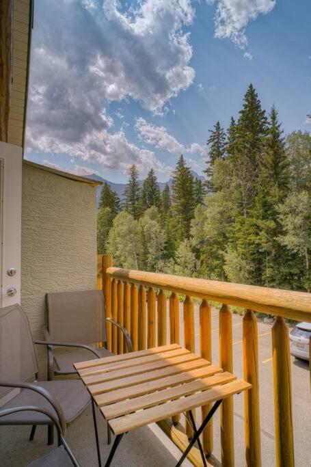 5 Mins To Banff - Cozy Townhome 2Br&2Bath - Banff Pass Included Canmore Exteriér fotografie