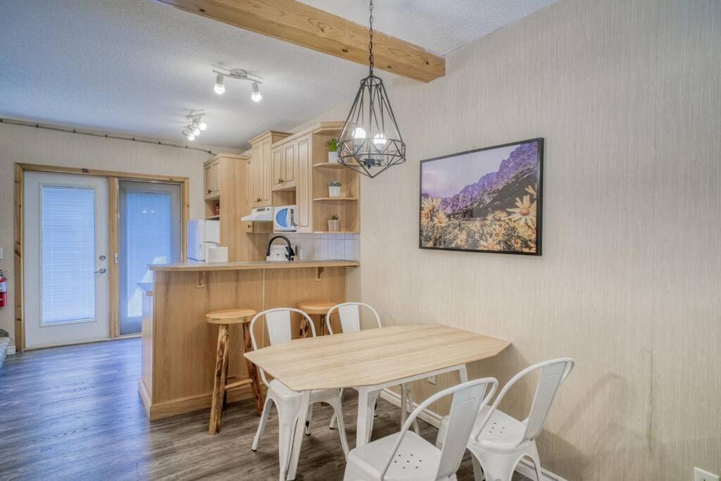 5 Mins To Banff - Cozy Townhome 2Br&2Bath - Banff Pass Included Canmore Exteriér fotografie