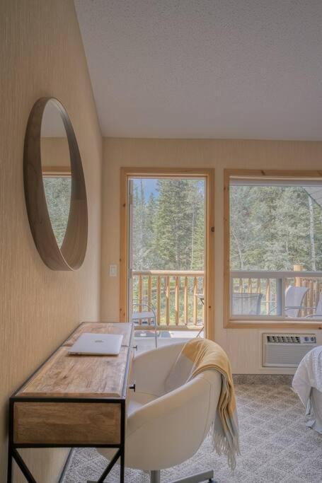 5 Mins To Banff - Cozy Townhome 2Br&2Bath - Banff Pass Included Canmore Exteriér fotografie
